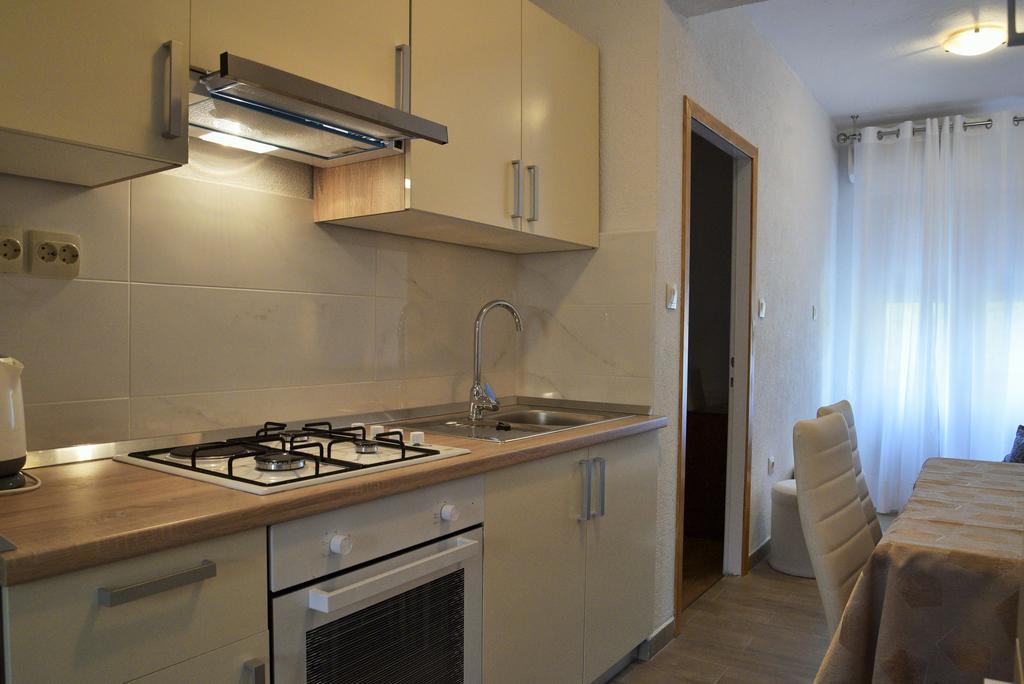Apartments Dumencic Rab Mundanije Eksteriør bilde